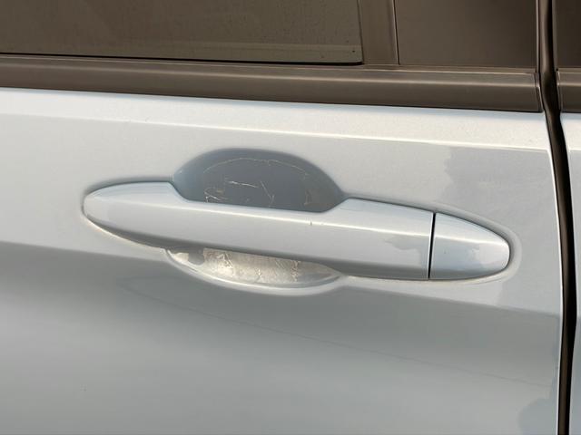 フリードハイブリッド ハイブリッド・Ｇホンダセンシング　純正ナビ　バックカメラ　ホンダセンシング　コーナーセンサー　両側パワースライドドア　ＬＥＤヘッドライト　ロールサンシェード　シートヒーター　純正前方ドライブレコーダー　ビルトインＥＴＣ　スペアキー（50枚目）