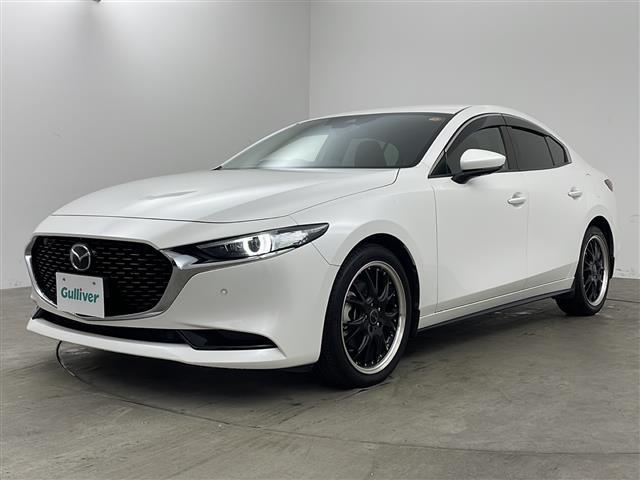 MAZDA3セダン XDプロアクティブ ツーリングセレクション 純正ナビ 全方位カメラ 衝突軽減ブレーキ レーダークルーズコントロール レーンキープアシスト パーキングセンサー パワーバックドア ヘッドアップディスプレイ ステアリングヒーター 純正ドラレコ ETC(2枚目)