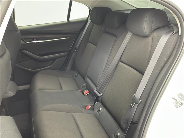 MAZDA3セダン XDプロアクティブ ツーリングセレクション 純正ナビ 全方位カメラ 衝突軽減ブレーキ レーダークルーズコントロール レーンキープアシスト パーキングセンサー パワーバックドア ヘッドアップディスプレイ ステアリングヒーター 純正ドラレコ ETC(15枚目)