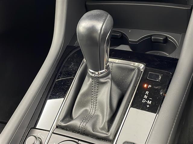 MAZDA3セダン XDプロアクティブ ツーリングセレクション 純正ナビ 全方位カメラ 衝突軽減ブレーキ レーダークルーズコントロール レーンキープアシスト パーキングセンサー パワーバックドア ヘッドアップディスプレイ ステアリングヒーター 純正ドラレコ ETC(29枚目)
