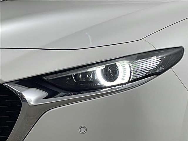 MAZDA3セダン XDプロアクティブ ツーリングセレクション 純正ナビ 全方位カメラ 衝突軽減ブレーキ レーダークルーズコントロール レーンキープアシスト パーキングセンサー パワーバックドア ヘッドアップディスプレイ ステアリングヒーター 純正ドラレコ ETC(37枚目)