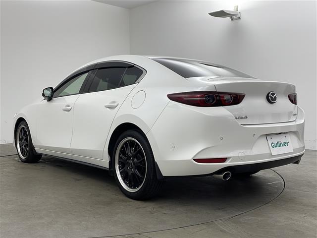 MAZDA3セダン XDプロアクティブ ツーリングセレクション 純正ナビ 全方位カメラ 衝突軽減ブレーキ レーダークルーズコントロール レーンキープアシスト パーキングセンサー パワーバックドア ヘッドアップディスプレイ ステアリングヒーター 純正ドラレコ ETC(43枚目)