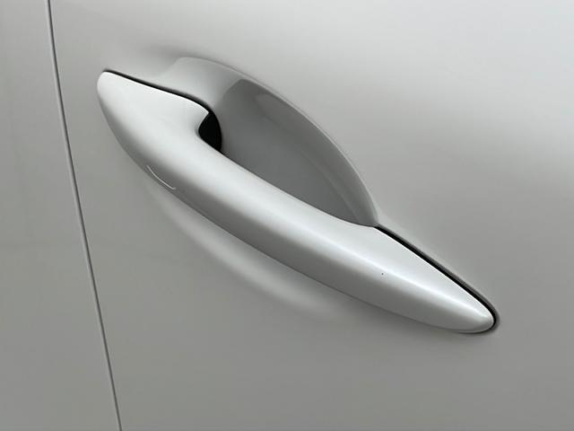 MAZDA3セダン XDプロアクティブ ツーリングセレクション 純正ナビ 全方位カメラ 衝突軽減ブレーキ レーダークルーズコントロール レーンキープアシスト パーキングセンサー パワーバックドア ヘッドアップディスプレイ ステアリングヒーター 純正ドラレコ ETC(49枚目)