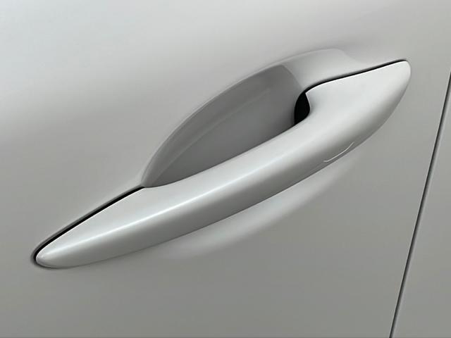 MAZDA3セダン XDプロアクティブ ツーリングセレクション 純正ナビ 全方位カメラ 衝突軽減ブレーキ レーダークルーズコントロール レーンキープアシスト パーキングセンサー パワーバックドア ヘッドアップディスプレイ ステアリングヒーター 純正ドラレコ ETC(50枚目)