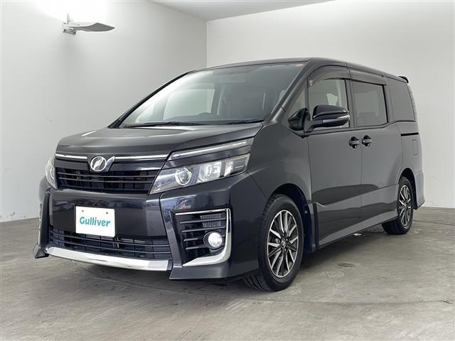 ヴォクシー ＺＳ　ナビ　ＴＶ　バックカメラ　ビルトインＥＴＣ　左側パワースライドドア　ＬＥＤヘッドライト　オートライト　フォグランプ　プッシュスタート　スマートキー　純正１６インチアルミホイール　革巻きステアリング（2枚目）