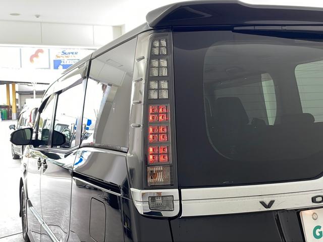ヴォクシー ＺＳ　ナビ　ＴＶ　バックカメラ　ビルトインＥＴＣ　左側パワースライドドア　ＬＥＤヘッドライト　オートライト　フォグランプ　プッシュスタート　スマートキー　純正１６インチアルミホイール　革巻きステアリング（44枚目）