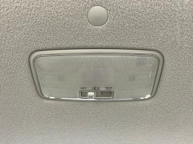ヴォクシー ＺＳ　ナビ　ＴＶ　バックカメラ　ビルトインＥＴＣ　左側パワースライドドア　ＬＥＤヘッドライト　オートライト　フォグランプ　プッシュスタート　スマートキー　純正１６インチアルミホイール　革巻きステアリング（72枚目）