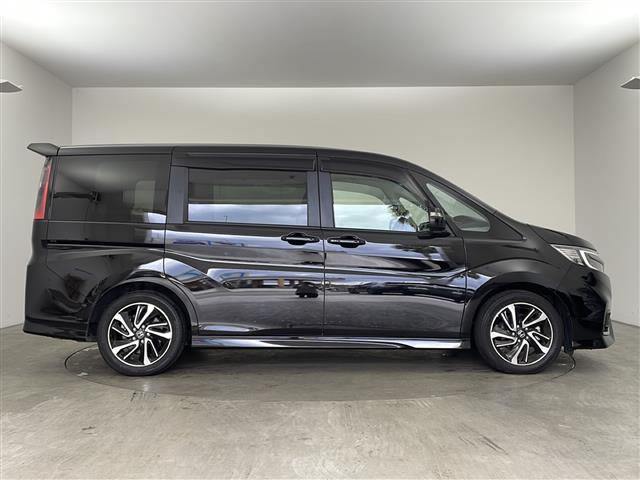 ステップワゴンスパーダ スパーダ・クールスピリット　ホンダセンシング　・ワンオーナー・Ｈｏｎｄａ　ＳＥＮＳＩＮＧ・純正７インチメモリナビ＆フルセグ＆ＢＴ＆ＵＳＢ＆ＤＶＤ＆ＵＳＢ・バックカメラ・両側パワースライドドア・パドルシフト・前席シートヒーター・ステアリングスイッチ（7枚目）