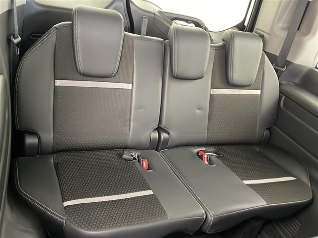 ステップワゴンスパーダ スパーダ・クールスピリット　ホンダセンシング　・ワンオーナー・Ｈｏｎｄａ　ＳＥＮＳＩＮＧ・純正７インチメモリナビ＆フルセグ＆ＢＴ＆ＵＳＢ＆ＤＶＤ＆ＵＳＢ・バックカメラ・両側パワースライドドア・パドルシフト・前席シートヒーター・ステアリングスイッチ（12枚目）