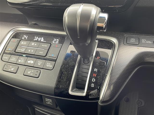 ステップワゴンスパーダ スパーダ・クールスピリット　ホンダセンシング　・ワンオーナー・Ｈｏｎｄａ　ＳＥＮＳＩＮＧ・純正７インチメモリナビ＆フルセグ＆ＢＴ＆ＵＳＢ＆ＤＶＤ＆ＵＳＢ・バックカメラ・両側パワースライドドア・パドルシフト・前席シートヒーター・ステアリングスイッチ（29枚目）