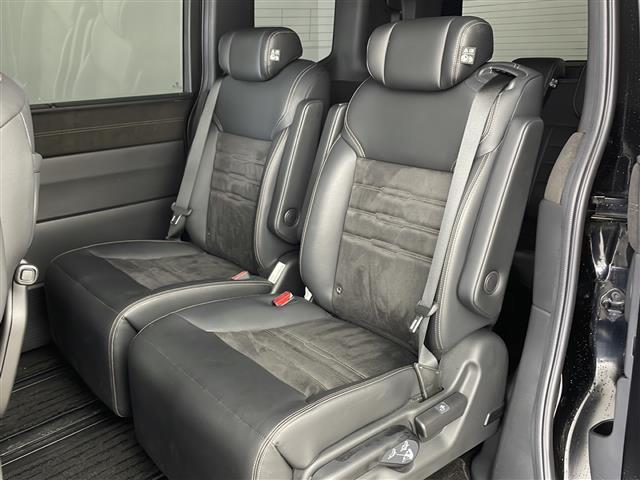 ステップワゴン e:HEVスパーダ プレミアムライン 純正11.4インチナビ・ホンダセンシング・両側パワースライドドア・パワーバックドア・全方位カメラ・ビルトインETC・純正前後ドラレコ・ハーフレザー・ジートヒーター・LEDオートライト・フォグランプ(18枚目)