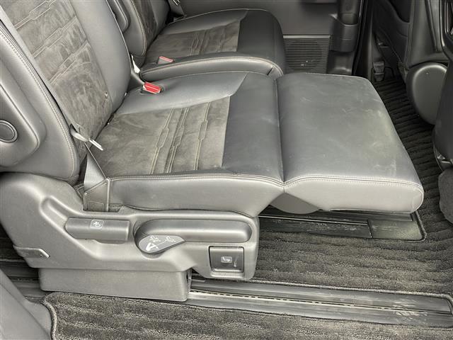 ステップワゴン e:HEVスパーダ プレミアムライン 純正11.4インチナビ・ホンダセンシング・両側パワースライドドア・パワーバックドア・全方位カメラ・ビルトインETC・純正前後ドラレコ・ハーフレザー・ジートヒーター・LEDオートライト・フォグランプ(21枚目)