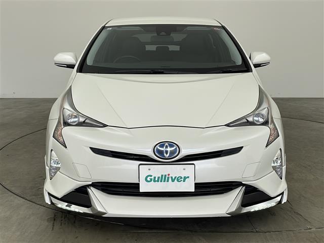 プリウス Ｓ　社外ナビ・フルセグ・トヨタセーフティセンス・レーダークルーズコントロール・プリクラッシュセーフティ・ＬＥＤオートライト・社外エアロ・バックカメラ・ＥＴＣ２．０・スペアキー・社外１８インチアルミ（2枚目）