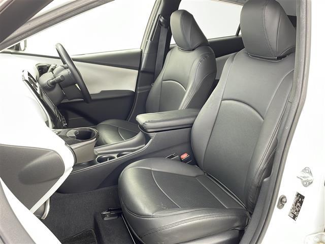 プリウス Ｓ　社外ナビ・フルセグ・トヨタセーフティセンス・レーダークルーズコントロール・プリクラッシュセーフティ・ＬＥＤオートライト・社外エアロ・バックカメラ・ＥＴＣ２．０・スペアキー・社外１８インチアルミ（14枚目）