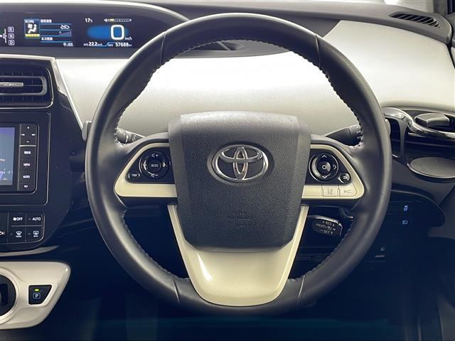 プリウス Ｓ　社外ナビ・フルセグ・トヨタセーフティセンス・レーダークルーズコントロール・プリクラッシュセーフティ・ＬＥＤオートライト・社外エアロ・バックカメラ・ＥＴＣ２．０・スペアキー・社外１８インチアルミ（21枚目）