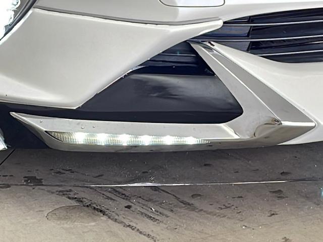 プリウス Ｓ　社外ナビ・フルセグ・トヨタセーフティセンス・レーダークルーズコントロール・プリクラッシュセーフティ・ＬＥＤオートライト・社外エアロ・バックカメラ・ＥＴＣ２．０・スペアキー・社外１８インチアルミ（45枚目）