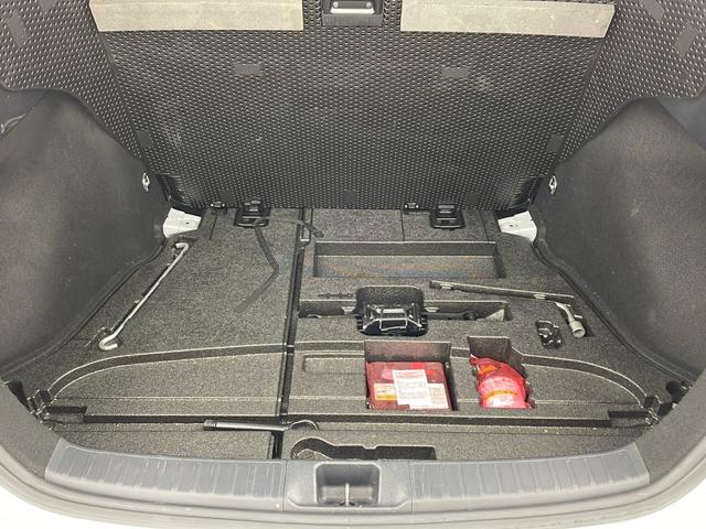 プリウス Ｓ　社外ナビ・フルセグ・トヨタセーフティセンス・レーダークルーズコントロール・プリクラッシュセーフティ・ＬＥＤオートライト・社外エアロ・バックカメラ・ＥＴＣ２．０・スペアキー・社外１８インチアルミ（60枚目）