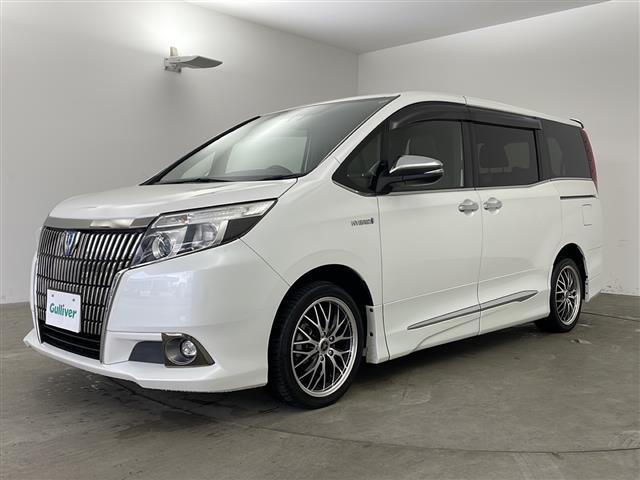 エスクァイア Gi プレミアムパッケージ ブラックテーラード ワンオーナー 純正ナビ フルセグTV バックカメラ トヨタセーフティセンス 両側パワースライドドア シートヒーター レザーシート モデリスタサイドスカート モデリスタリアスカート LEDヘッドライト(2枚目)