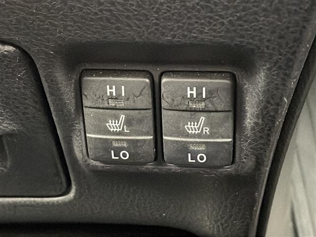 エスクァイア Gi プレミアムパッケージ ブラックテーラード ワンオーナー 純正ナビ フルセグTV バックカメラ トヨタセーフティセンス 両側パワースライドドア シートヒーター レザーシート モデリスタサイドスカート モデリスタリアスカート LEDヘッドライト(32枚目)