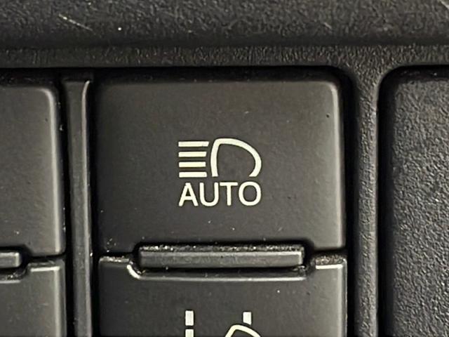 エスクァイア Gi プレミアムパッケージ ブラックテーラード ワンオーナー 純正ナビ フルセグTV バックカメラ トヨタセーフティセンス 両側パワースライドドア シートヒーター レザーシート モデリスタサイドスカート モデリスタリアスカート LEDヘッドライト(69枚目)