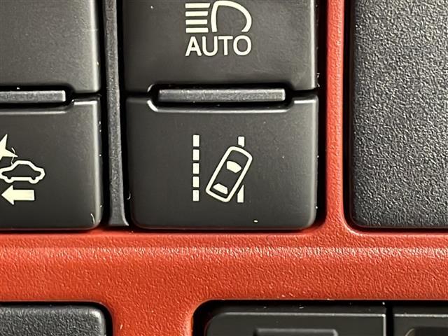 ヴォクシー ＺＳ　・トヨタセーフティーセンス・純正９インチＳＤナビ＆フルセグ＆ＢＴ＆ＤＶＤ・バックカメラ・両側パワースライドドア・ビルトインＥＴＣ２．０・ステアリングリモコン・純正前ドライブレコーダー・サンシェード（30枚目）