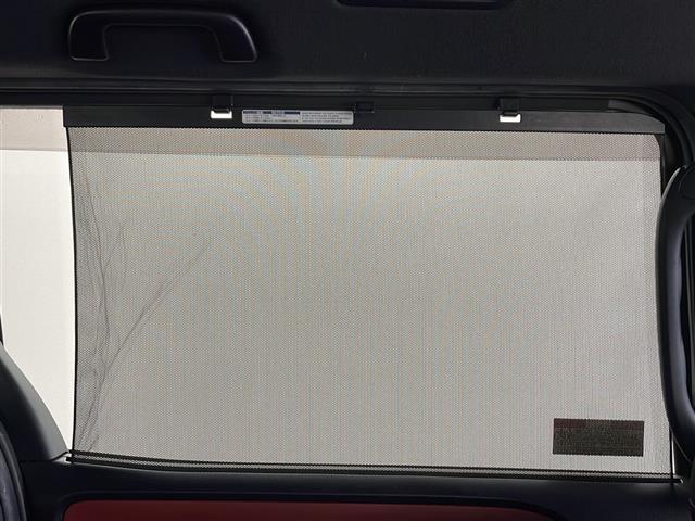 ヴォクシー ＺＳ　・トヨタセーフティーセンス・純正９インチＳＤナビ＆フルセグ＆ＢＴ＆ＤＶＤ・バックカメラ・両側パワースライドドア・ビルトインＥＴＣ２．０・ステアリングリモコン・純正前ドライブレコーダー・サンシェード（35枚目）