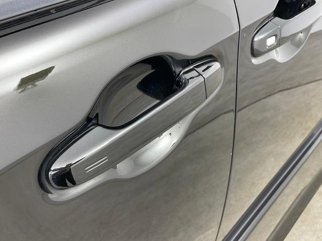 ヴォクシー ＺＳ　・トヨタセーフティーセンス・純正９インチＳＤナビ＆フルセグ＆ＢＴ＆ＤＶＤ・バックカメラ・両側パワースライドドア・ビルトインＥＴＣ２．０・ステアリングリモコン・純正前ドライブレコーダー・サンシェード（49枚目）