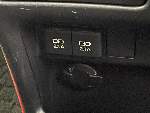 ヴォクシー ＺＳ　・トヨタセーフティーセンス・純正９インチＳＤナビ＆フルセグ＆ＢＴ＆ＤＶＤ・バックカメラ・両側パワースライドドア・ビルトインＥＴＣ２．０・ステアリングリモコン・純正前ドライブレコーダー・サンシェード（66枚目）