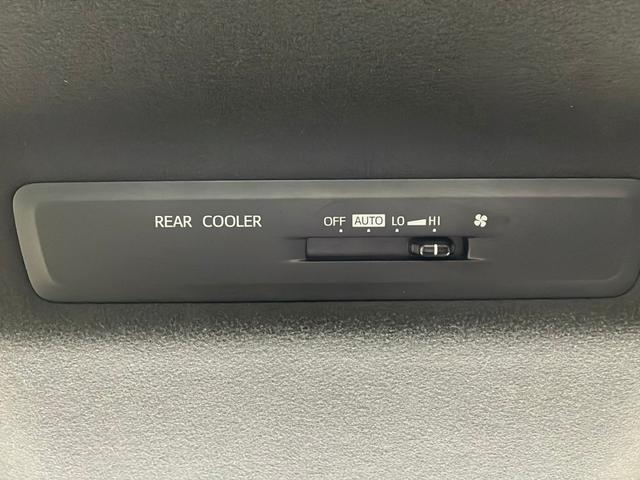 ヴォクシー ＺＳ　・トヨタセーフティーセンス・純正９インチＳＤナビ＆フルセグ＆ＢＴ＆ＤＶＤ・バックカメラ・両側パワースライドドア・ビルトインＥＴＣ２．０・ステアリングリモコン・純正前ドライブレコーダー・サンシェード（69枚目）