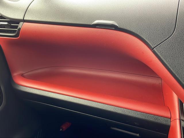 ヴォクシー ＺＳ　・トヨタセーフティーセンス・純正９インチＳＤナビ＆フルセグ＆ＢＴ＆ＤＶＤ・バックカメラ・両側パワースライドドア・ビルトインＥＴＣ２．０・ステアリングリモコン・純正前ドライブレコーダー・サンシェード（73枚目）