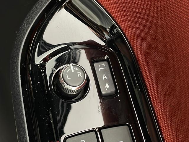 ヴォクシー ＺＳ　・トヨタセーフティーセンス・純正９インチＳＤナビ＆フルセグ＆ＢＴ＆ＤＶＤ・バックカメラ・両側パワースライドドア・ビルトインＥＴＣ２．０・ステアリングリモコン・純正前ドライブレコーダー・サンシェード（76枚目）