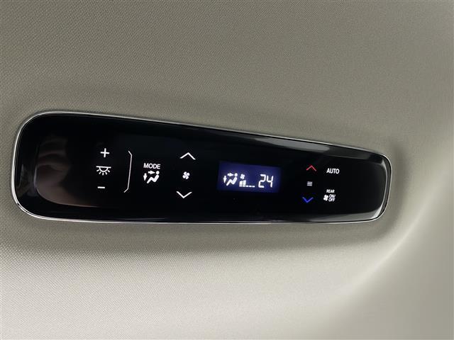 オデッセイ アブソルート・ＥＸ　１０インチナビ　ＴＶ　マルチビューカメラ　両側パワースライドドア　ハーフレザー　パワーシート　シートヒーター　衝突軽減　レーンキープサポート　ブラインドスポット　ＥＴＣ　コーナーセンサー　ＬＥＤライト（33枚目）