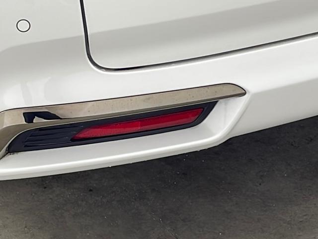 オデッセイ アブソルート・ＥＸ　１０インチナビ　ＴＶ　マルチビューカメラ　両側パワースライドドア　ハーフレザー　パワーシート　シートヒーター　衝突軽減　レーンキープサポート　ブラインドスポット　ＥＴＣ　コーナーセンサー　ＬＥＤライト（46枚目）