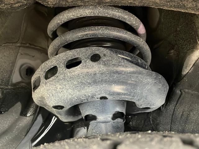 オデッセイ アブソルート・ＥＸ　１０インチナビ　ＴＶ　マルチビューカメラ　両側パワースライドドア　ハーフレザー　パワーシート　シートヒーター　衝突軽減　レーンキープサポート　ブラインドスポット　ＥＴＣ　コーナーセンサー　ＬＥＤライト（55枚目）