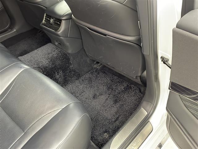 LS LS500 Iパッケージ ナビ TV フロントサイドバックカメラ サンルーフ プリクラッシュセーフティ レーントレーシングアシスト ブラインドスポットモニター デジタルインナーミラー シートヒーター エアシート 本革シート(10枚目)