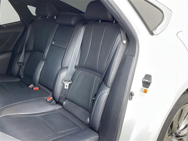 LS LS500 Iパッケージ ナビ TV フロントサイドバックカメラ サンルーフ プリクラッシュセーフティ レーントレーシングアシスト ブラインドスポットモニター デジタルインナーミラー シートヒーター エアシート 本革シート(15枚目)