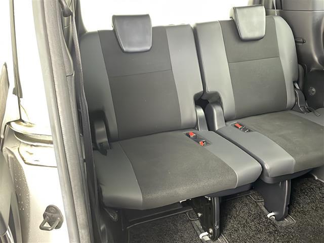 ノア Si ダブルバイビーII ワンオーナー 純正ナビ フルセグTV バックカメラ 両側パワースライドドア プリクラッシュセーフティ クルーズコントロール LEDヘッドライト ビルトインETC 純正16インチAW スマートキー(12枚目)