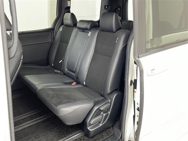 ノア Si ダブルバイビーII ワンオーナー 純正ナビ フルセグTV バックカメラ 両側パワースライドドア プリクラッシュセーフティ クルーズコントロール LEDヘッドライト ビルトインETC 純正16インチAW スマートキー(16枚目)