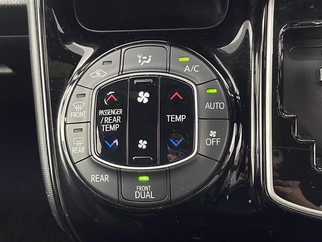 ノア Si ダブルバイビーII ワンオーナー 純正ナビ フルセグTV バックカメラ 両側パワースライドドア プリクラッシュセーフティ クルーズコントロール LEDヘッドライト ビルトインETC 純正16インチAW スマートキー(25枚目)