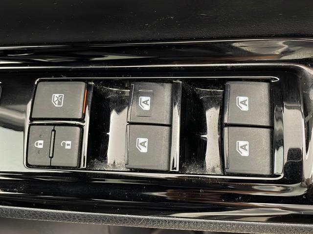 ノア Si ダブルバイビーII ワンオーナー 純正ナビ フルセグTV バックカメラ 両側パワースライドドア プリクラッシュセーフティ クルーズコントロール LEDヘッドライト ビルトインETC 純正16インチAW スマートキー(75枚目)