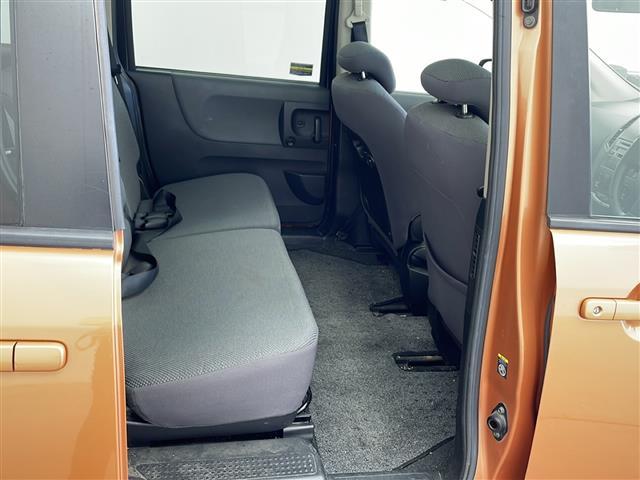 ラフェスタ ２０Ｓ　ＡＭ／ＦＭ／ＣＤ／ＭＤ　サンルーフ　ＥＴＣ　ＡＢＳ　ハロゲンライト　リモコンキー　オートエアコン　純正フロアマット　ウォークスルー　両側スライドドア　電動格納ミラー　サイドバイザー　Ｗエアバッグ（10枚目）