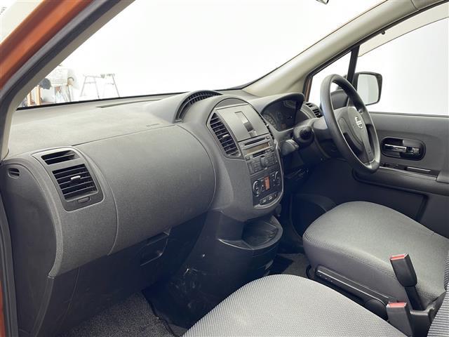 ラフェスタ ２０Ｓ　ＡＭ／ＦＭ／ＣＤ／ＭＤ　サンルーフ　ＥＴＣ　ＡＢＳ　ハロゲンライト　リモコンキー　オートエアコン　純正フロアマット　ウォークスルー　両側スライドドア　電動格納ミラー　サイドバイザー　Ｗエアバッグ（13枚目）