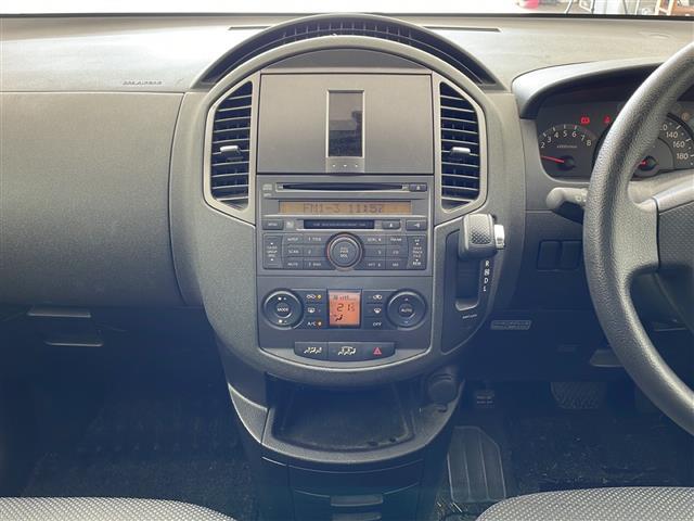 ラフェスタ ２０Ｓ　ＡＭ／ＦＭ／ＣＤ／ＭＤ　サンルーフ　ＥＴＣ　ＡＢＳ　ハロゲンライト　リモコンキー　オートエアコン　純正フロアマット　ウォークスルー　両側スライドドア　電動格納ミラー　サイドバイザー　Ｗエアバッグ（20枚目）