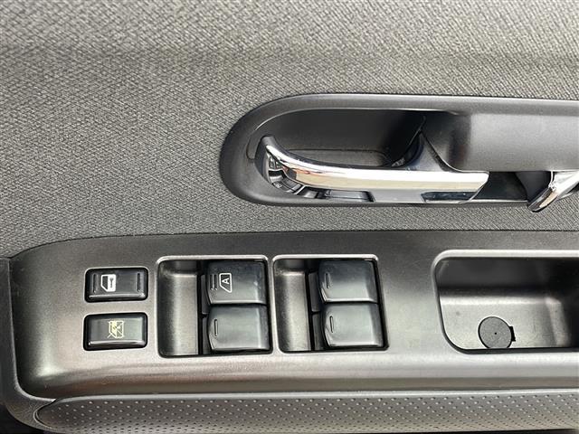 ラフェスタ ２０Ｓ　ＡＭ／ＦＭ／ＣＤ／ＭＤ　サンルーフ　ＥＴＣ　ＡＢＳ　ハロゲンライト　リモコンキー　オートエアコン　純正フロアマット　ウォークスルー　両側スライドドア　電動格納ミラー　サイドバイザー　Ｗエアバッグ（30枚目）