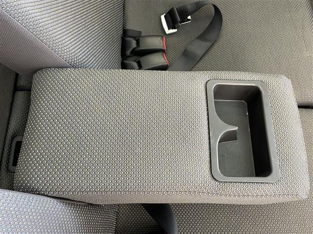 ラフェスタ ２０Ｓ　ＡＭ／ＦＭ／ＣＤ／ＭＤ　サンルーフ　ＥＴＣ　ＡＢＳ　ハロゲンライト　リモコンキー　オートエアコン　純正フロアマット　ウォークスルー　両側スライドドア　電動格納ミラー　サイドバイザー　Ｗエアバッグ（36枚目）