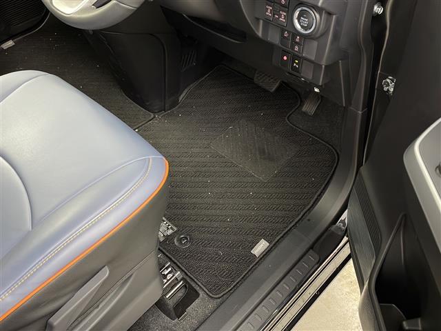 ルーミー カスタムG-T ワンオーナー 純正ナビ バック・フロント・サイド・全方位カメラ プリクラッシュセーフティ 両側パワースライドドア ウェルカムパワースライドドア シートヒーター ドライブレコーダー ビルトインETC(8枚目)