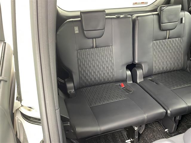 ノア ハイブリッドS-Z 純正DA バックカメラ トヨタセーフティセンス ブラインドスポットモニター 前後クリアランスソナー シグネチャーイルミブレード モデリスタサイドスカート 純正アルミホイールタイヤ スペアキー ETC(12枚目)