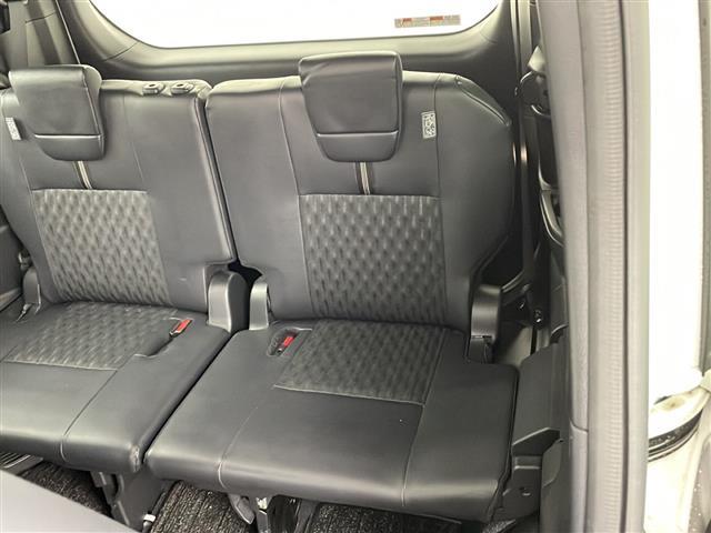 ノア ハイブリッドS-Z 純正DA バックカメラ トヨタセーフティセンス ブラインドスポットモニター 前後クリアランスソナー シグネチャーイルミブレード モデリスタサイドスカート 純正アルミホイールタイヤ スペアキー ETC(17枚目)