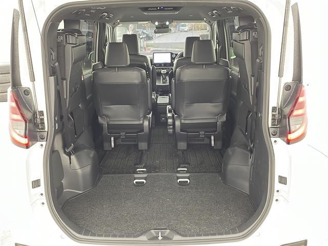 ノア ハイブリッドS-Z 純正DA バックカメラ トヨタセーフティセンス ブラインドスポットモニター 前後クリアランスソナー シグネチャーイルミブレード モデリスタサイドスカート 純正アルミホイールタイヤ スペアキー ETC(19枚目)