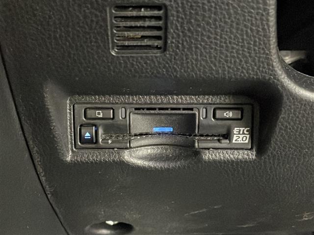 ノア ハイブリッドS-Z 純正DA バックカメラ トヨタセーフティセンス ブラインドスポットモニター 前後クリアランスソナー シグネチャーイルミブレード モデリスタサイドスカート 純正アルミホイールタイヤ スペアキー ETC(35枚目)